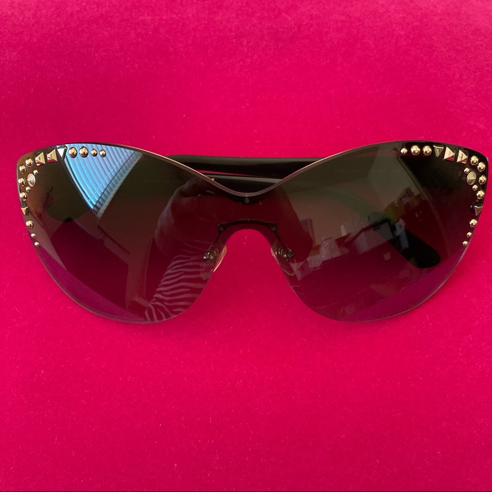 Versace Sunglasses | Color Brown | Frame Metal | Good Condition | Made in Italy